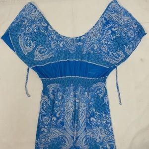 2042 women young USA dress